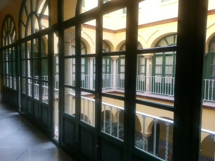 Apartamento En Casa Palacio Centro Historico Seville Apartment